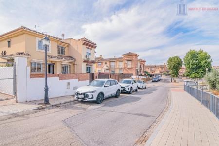 Venta de chalet en Huétor Vega