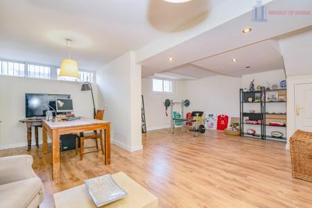 Venta de chalet en Huétor Vega