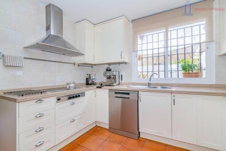 Venta de chalet en Huétor Vega
