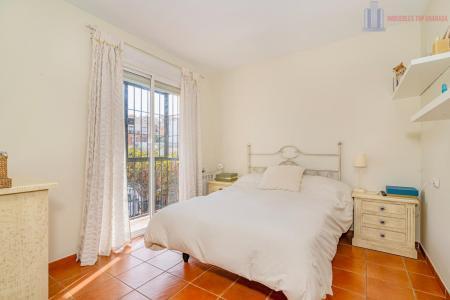 Venta de chalet en Huétor Vega