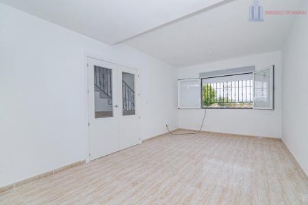 Venta de casa en Láchar