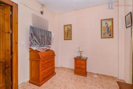 Venta de casa en Cúllar Vega