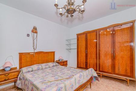 Venta de casa en Cúllar Vega