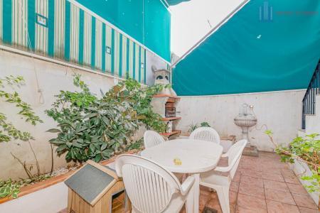 Venta de casa en Cúllar Vega