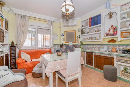 Venta de casa en Cúllar Vega