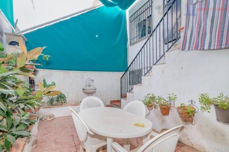 Venta de casa en Cúllar Vega