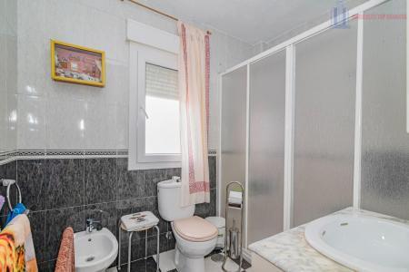 Venta de casa en Cúllar Vega