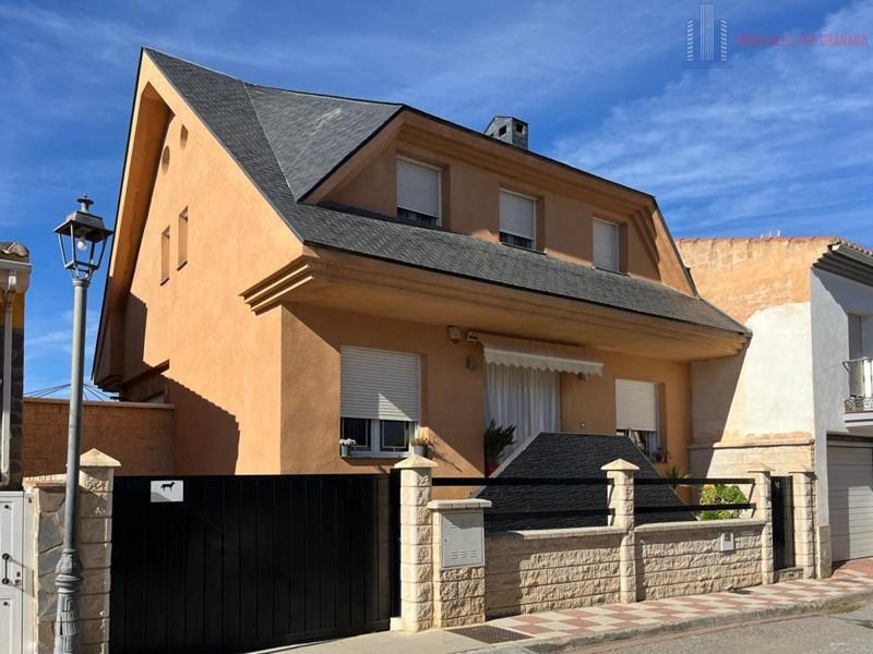 Venta de casa en Dúrcal