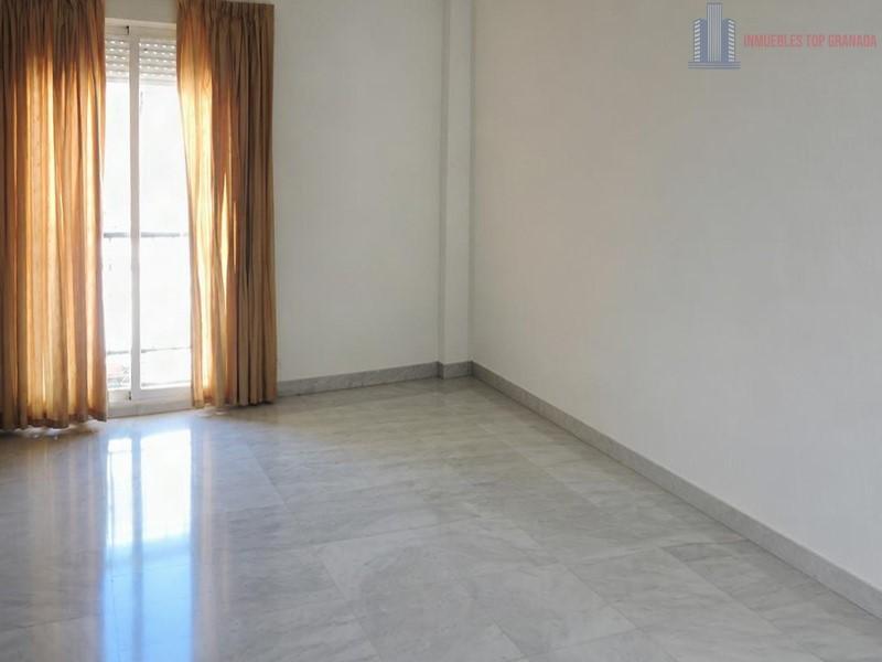 Venta de piso en Churriana de la Vega