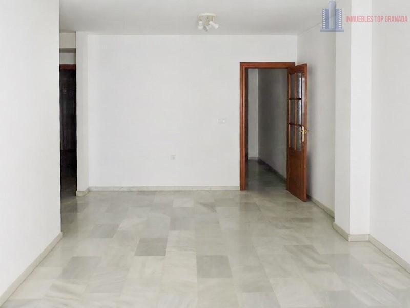Venta de piso en Churriana de la Vega