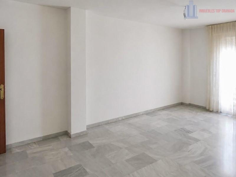 Venta de piso en Churriana de la Vega