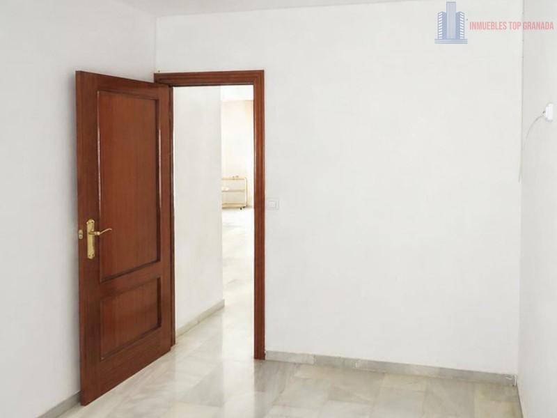 Venta de piso en Churriana de la Vega
