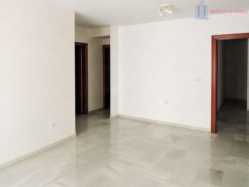 Venta de piso en Churriana de la Vega