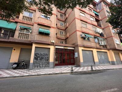 Venta de piso en Granada