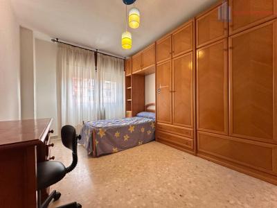 Venta de piso en Granada
