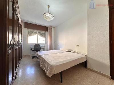 Venta de piso en Granada