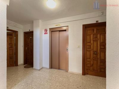 Venta de piso en Granada