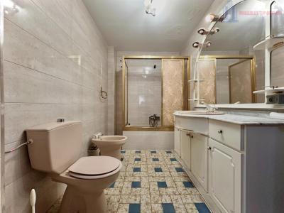 Venta de piso en Granada