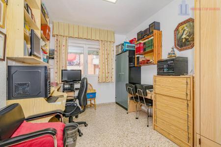 Venta de piso en Granada