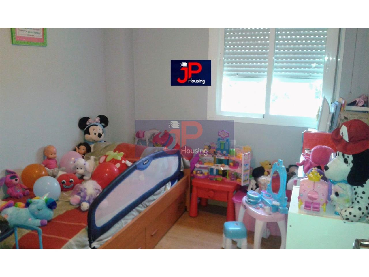For sale of flat in El Puerto de Santa María