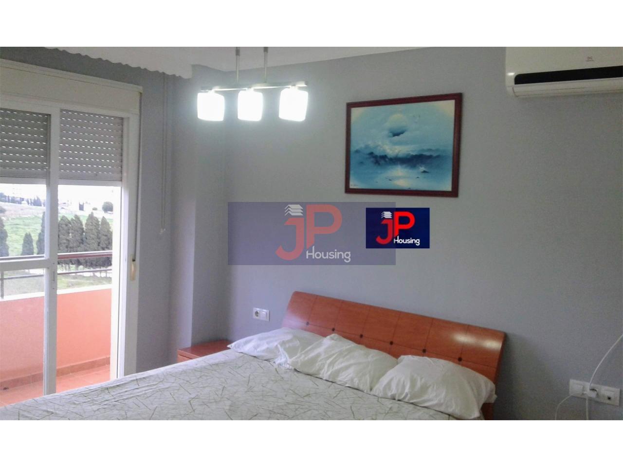 For sale of flat in El Puerto de Santa María