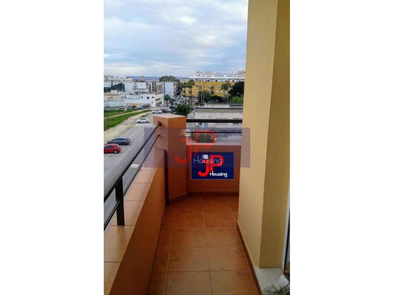 For sale of flat in El Puerto de Santa María