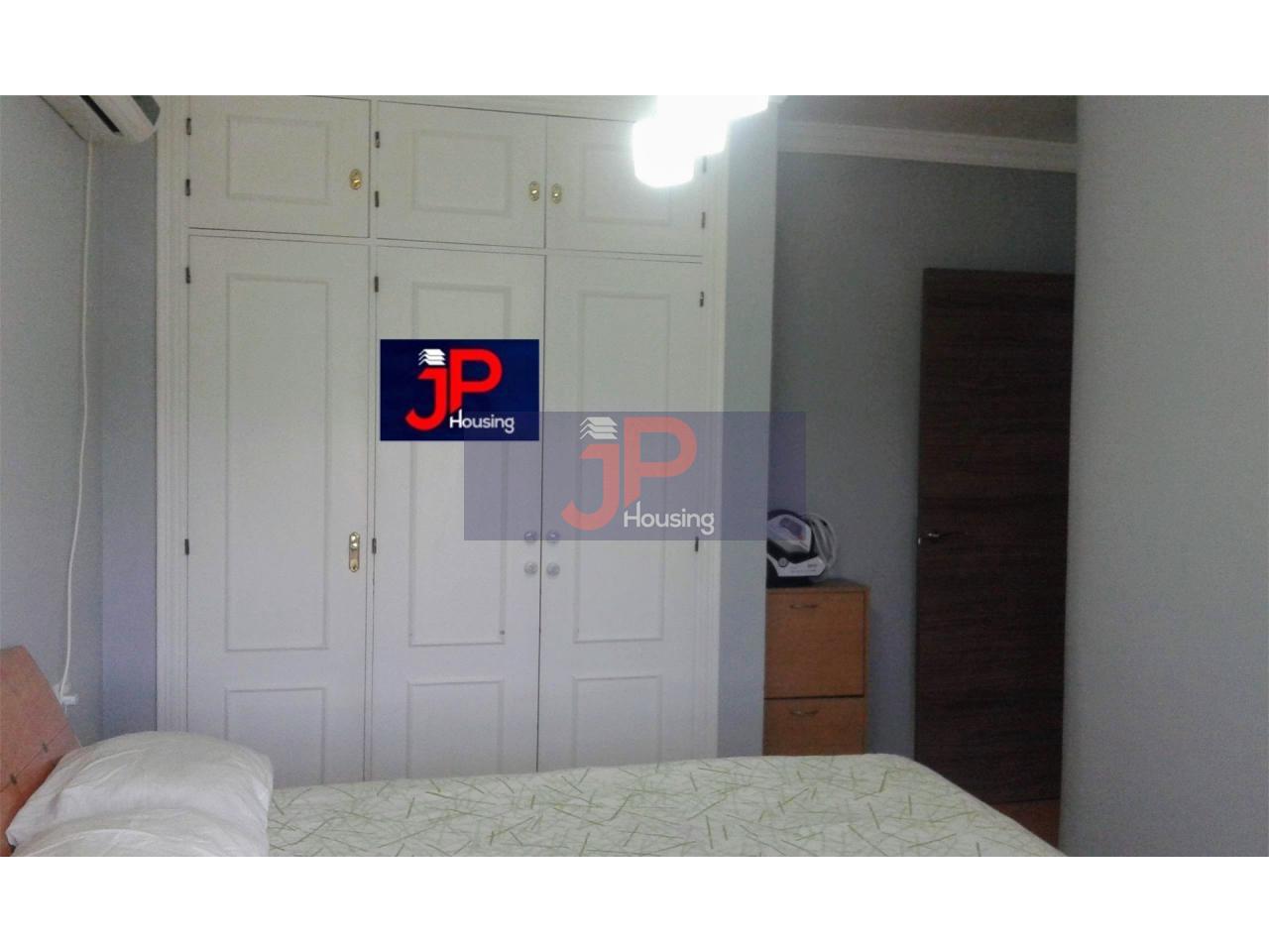 For sale of flat in El Puerto de Santa María