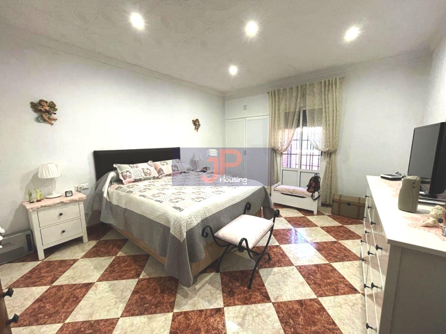 For sale of house in El Puerto de Santa María