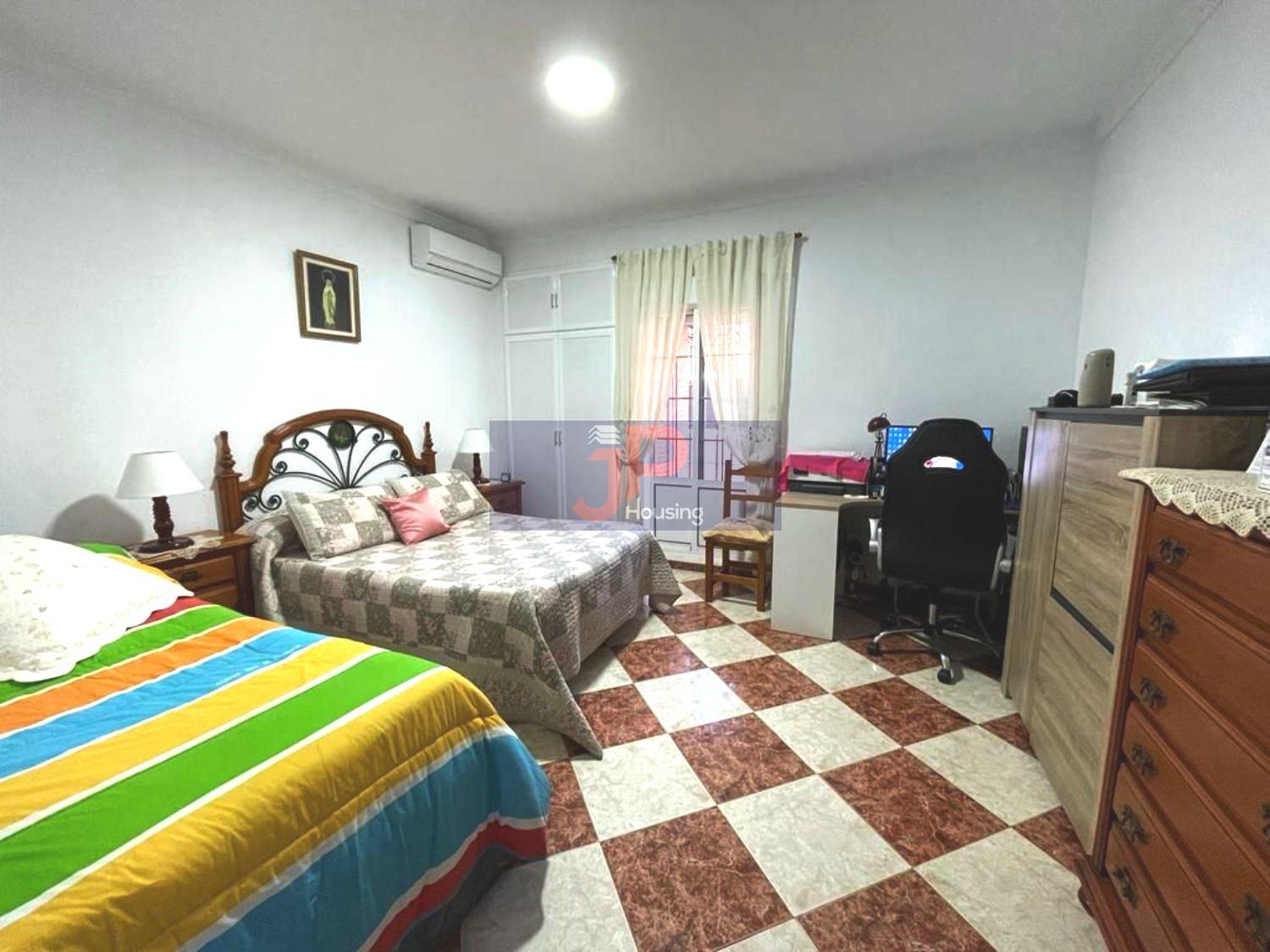 For sale of house in El Puerto de Santa María