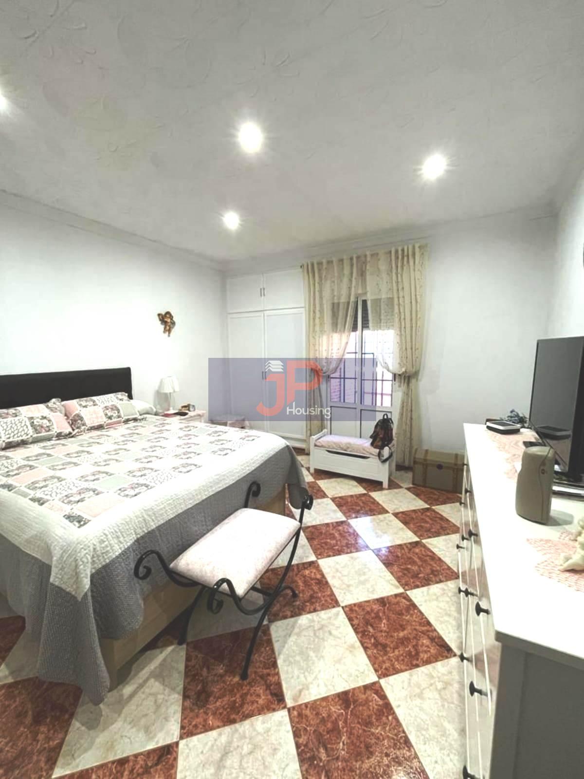 For sale of house in El Puerto de Santa María