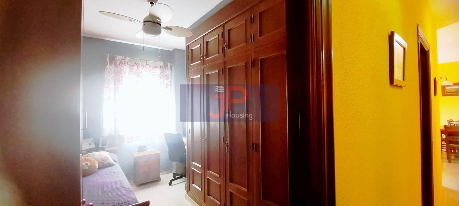 For sale of apartment in El Puerto de Santa María