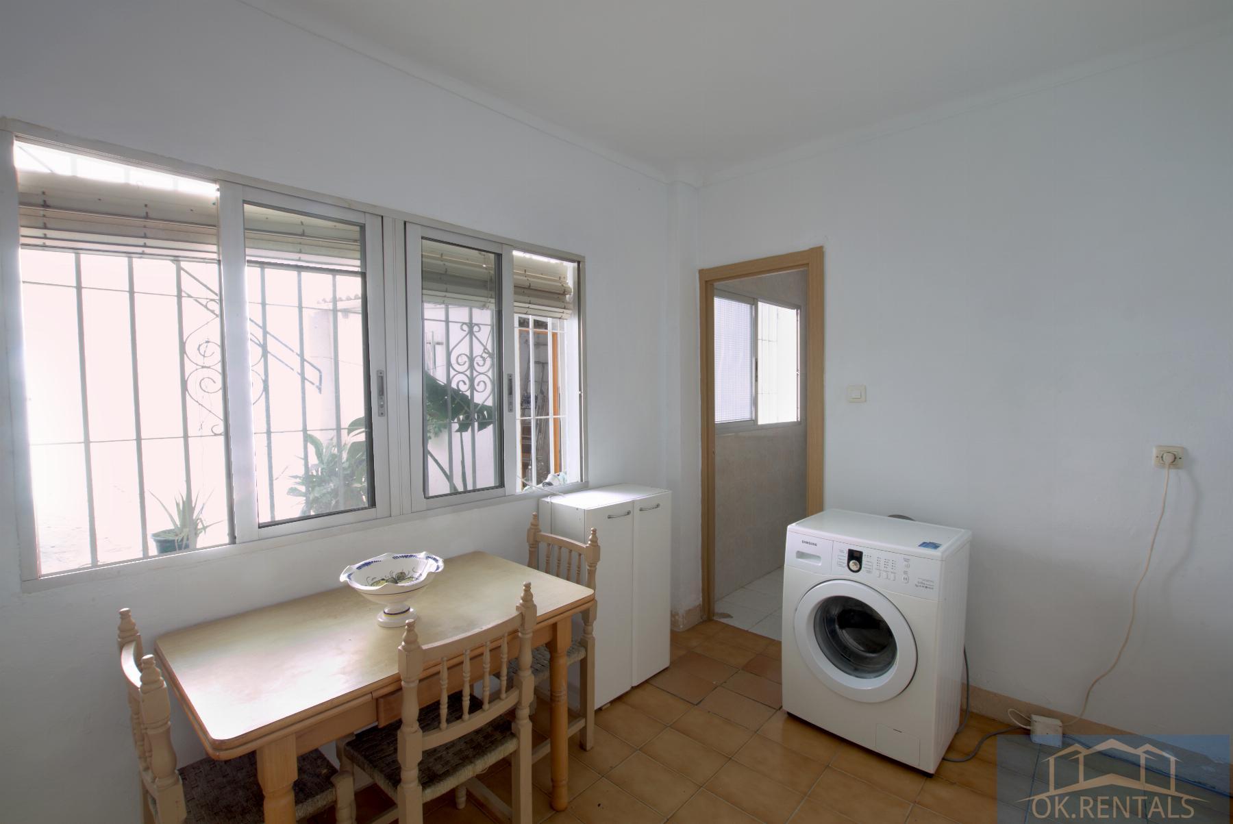 For sale of house in Vélez-Málaga