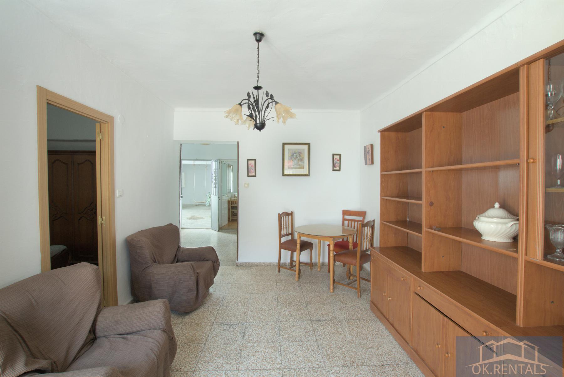 For sale of house in Vélez-Málaga