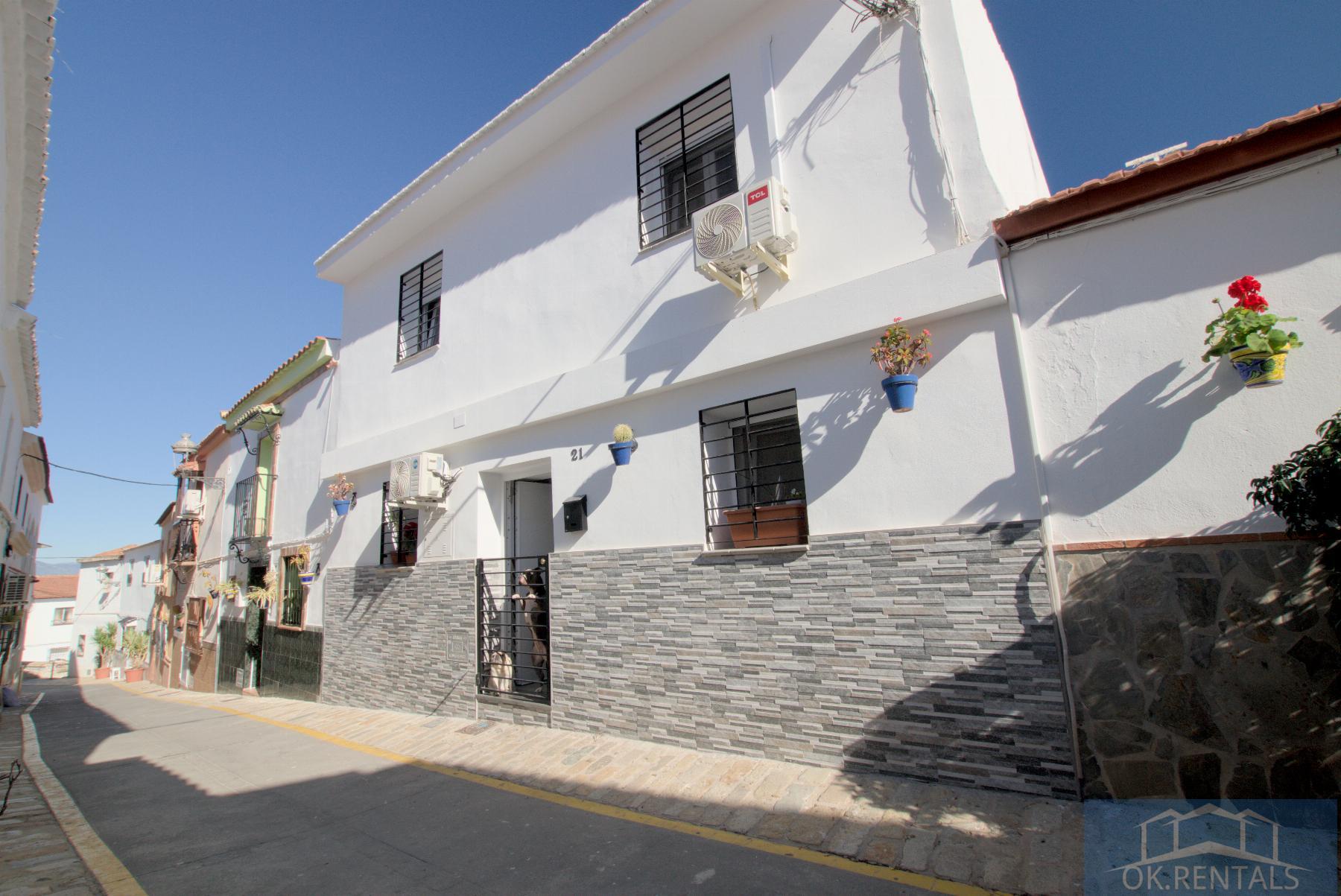 For sale of house in Alhaurín de la Torre