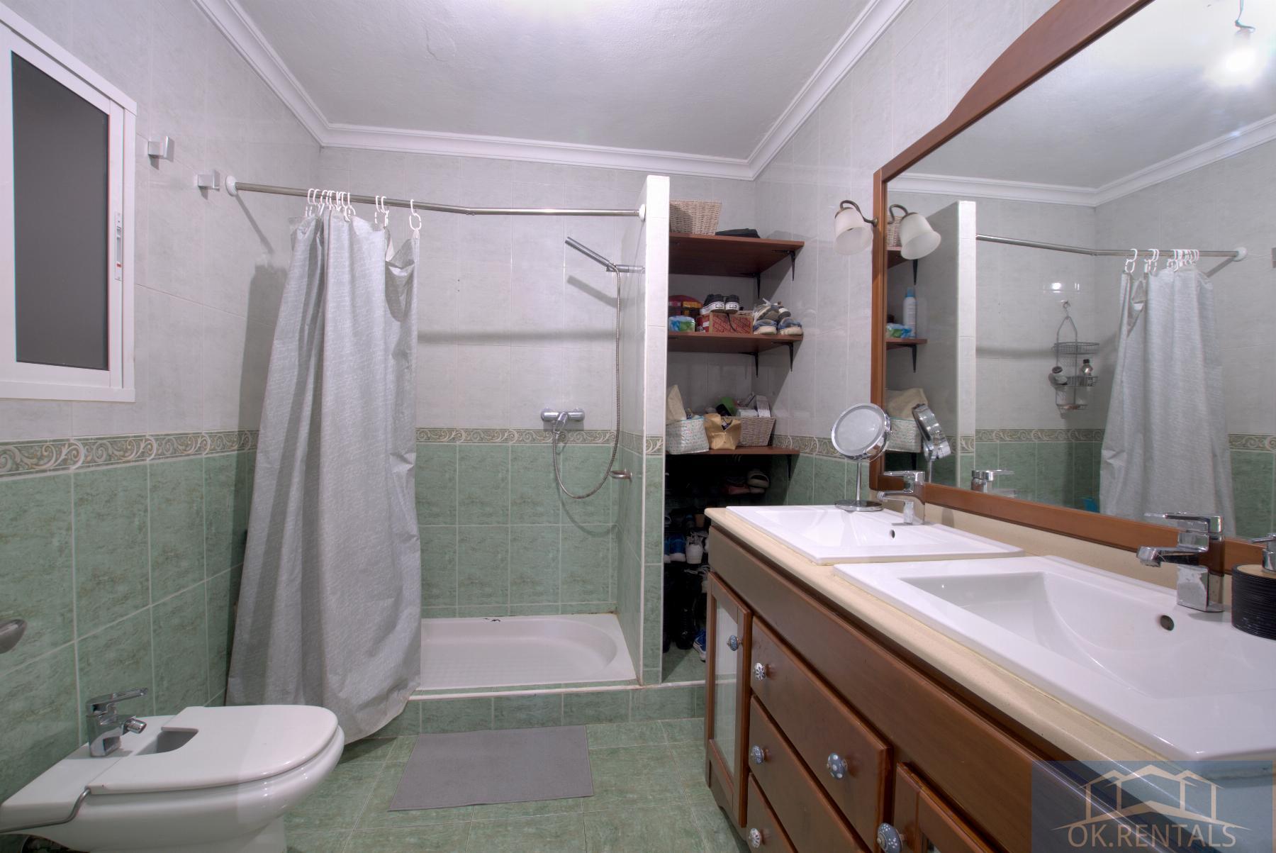 For sale of house in Alhaurín de la Torre