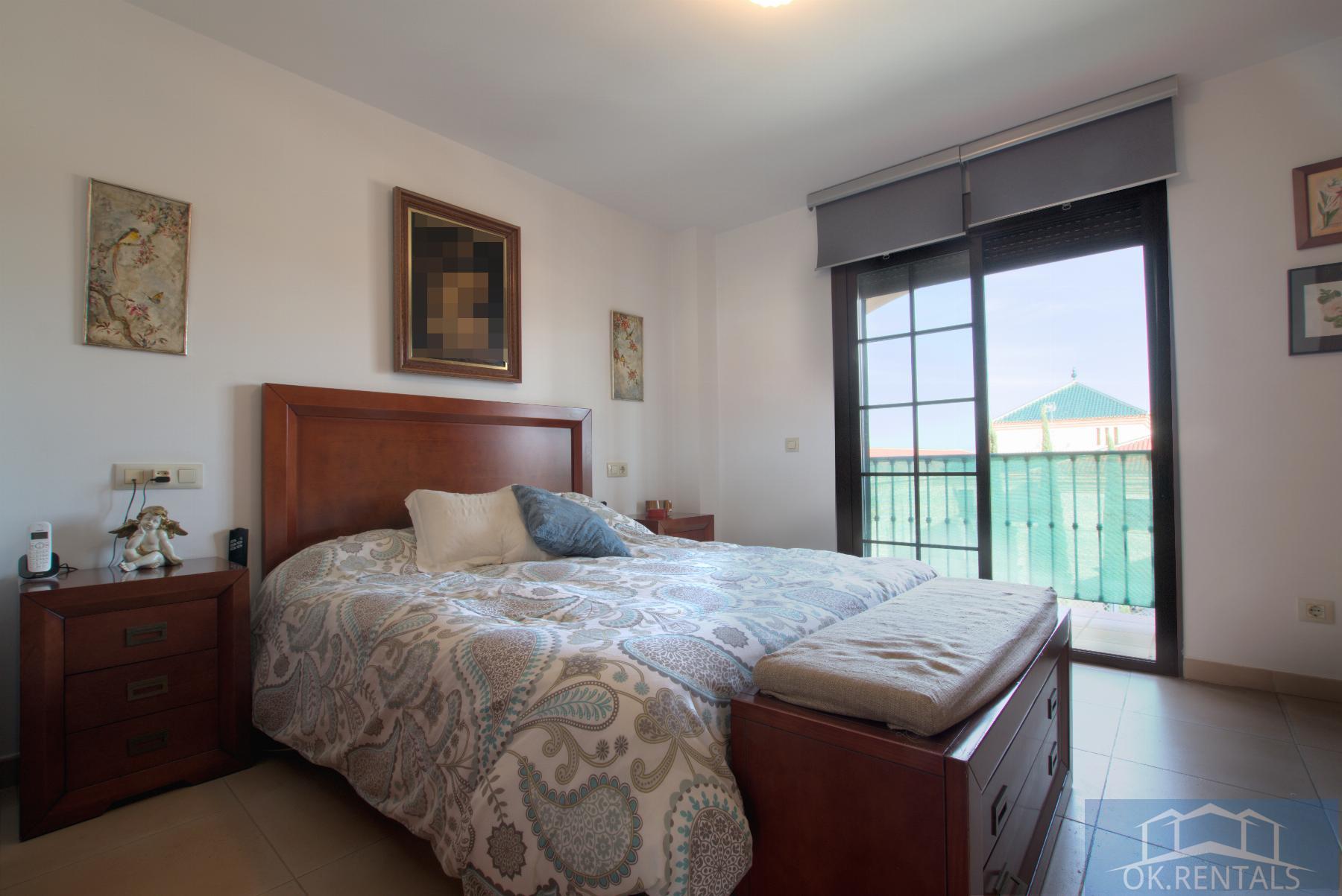 For sale of chalet in Alhaurín de la Torre
