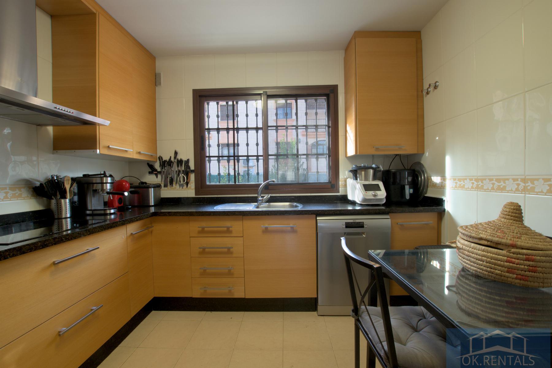 For sale of chalet in Alhaurín de la Torre