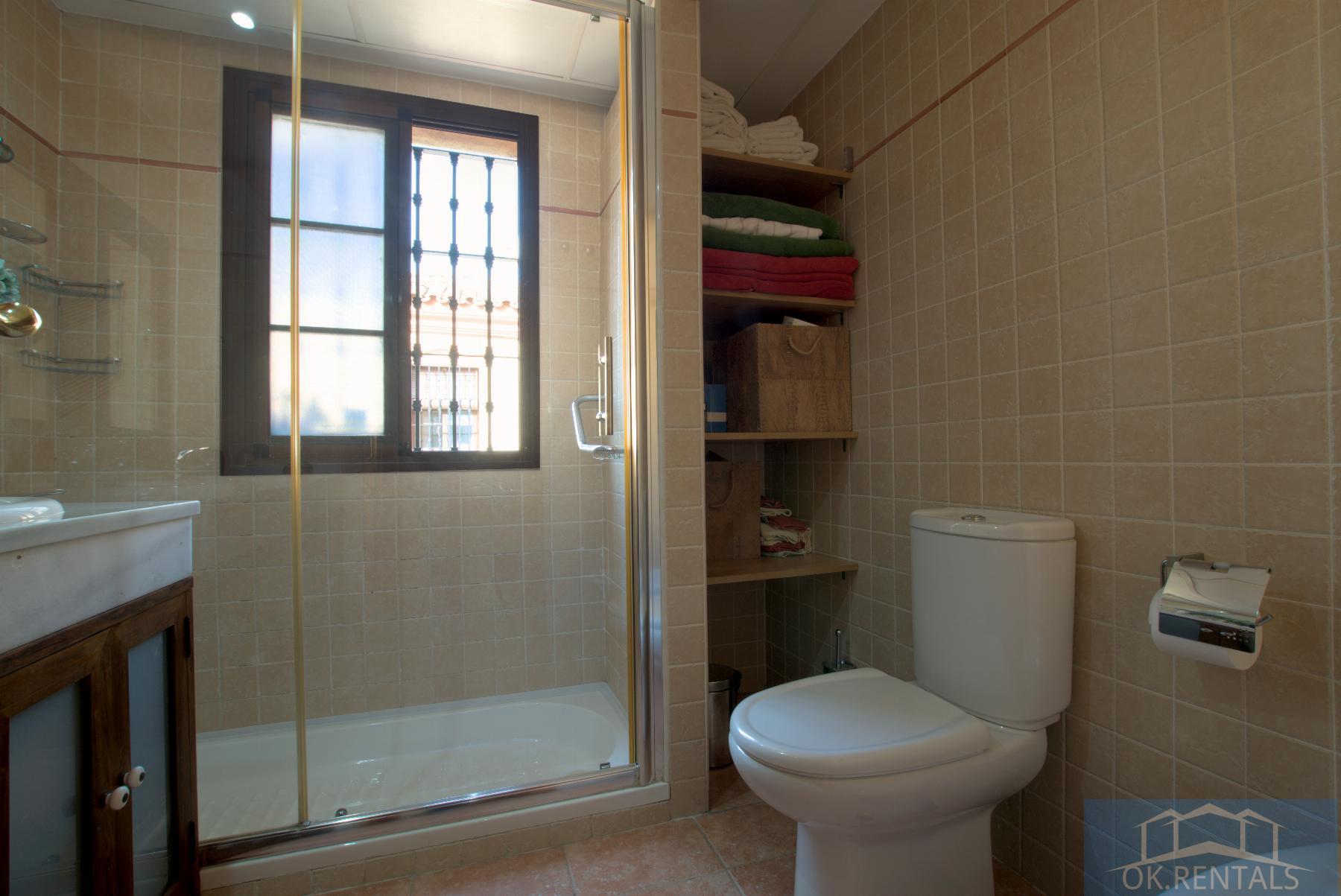 For sale of chalet in Alhaurín de la Torre