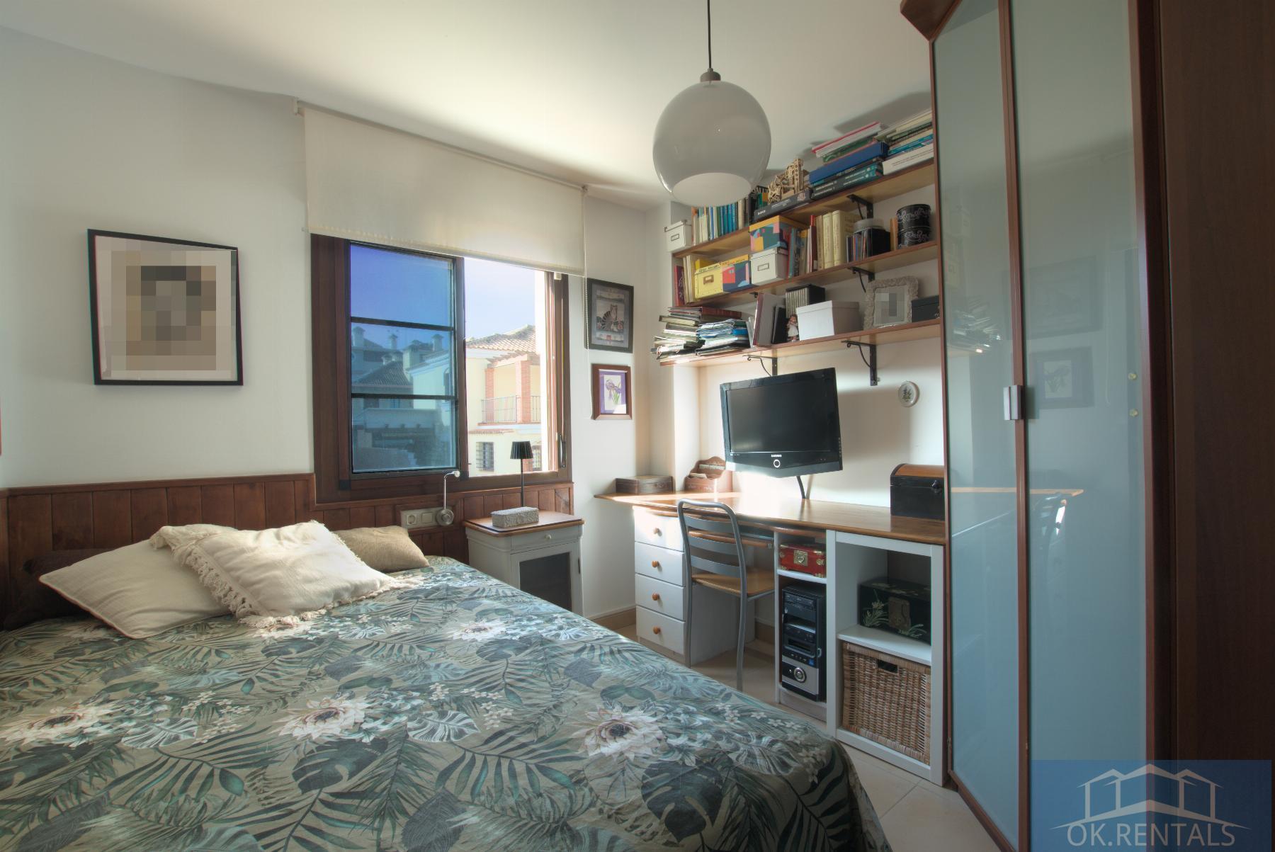 For sale of chalet in Alhaurín de la Torre