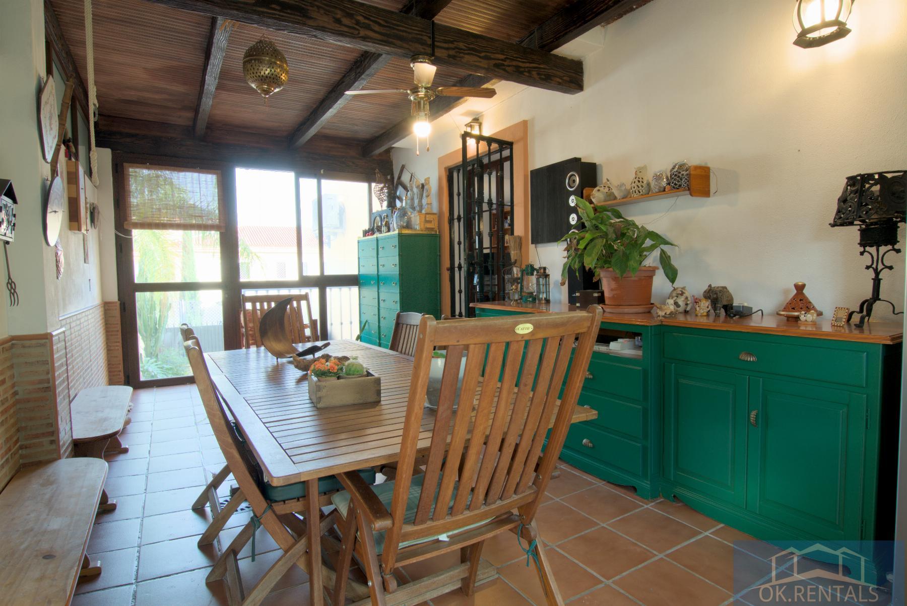 For sale of chalet in Alhaurín de la Torre