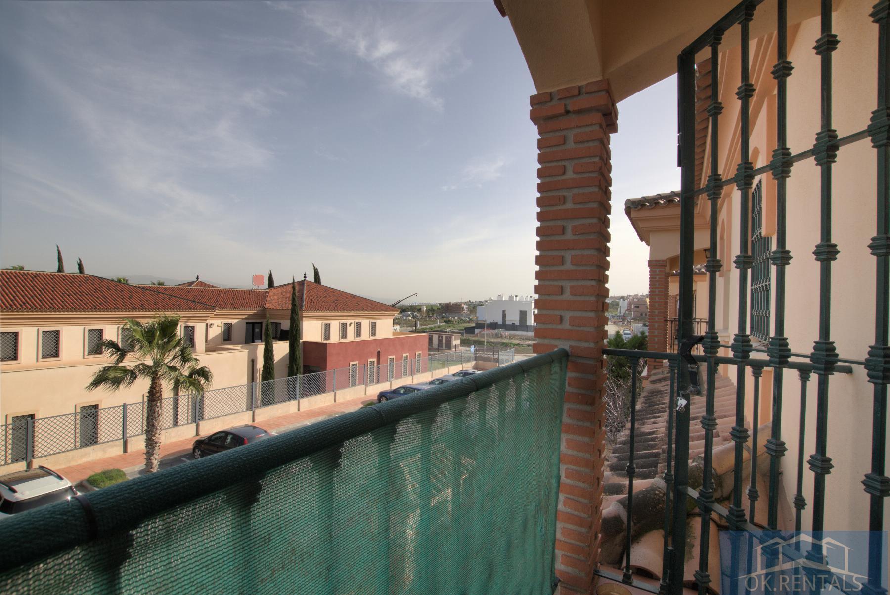 For sale of chalet in Alhaurín de la Torre