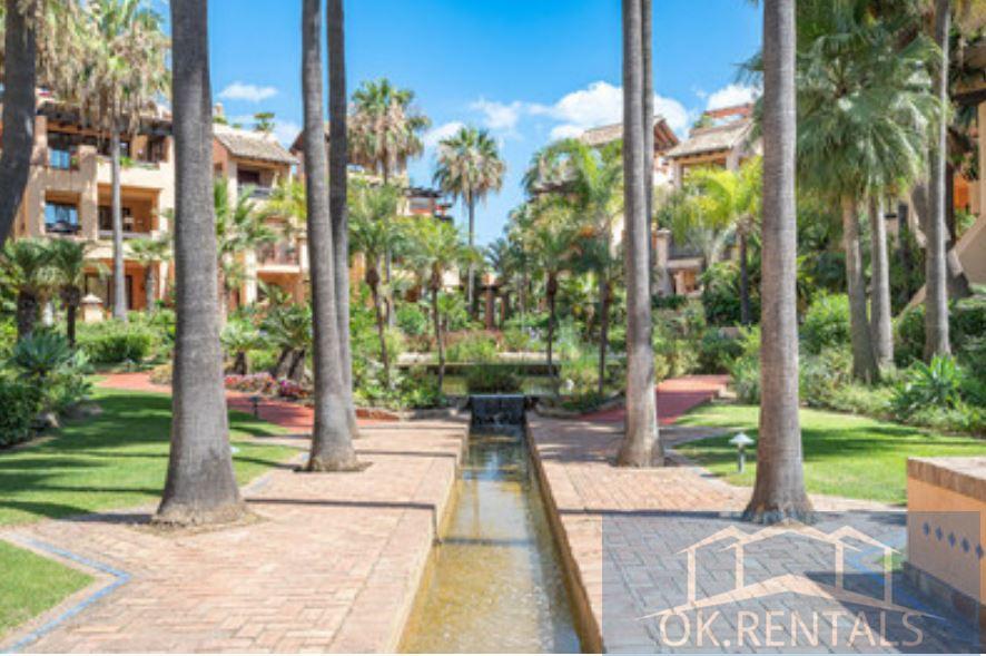 For sale of apartment in San Pedro de Alcántara