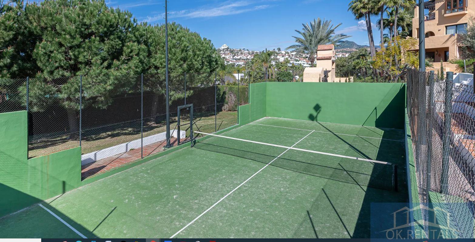 For sale of house in Estepona