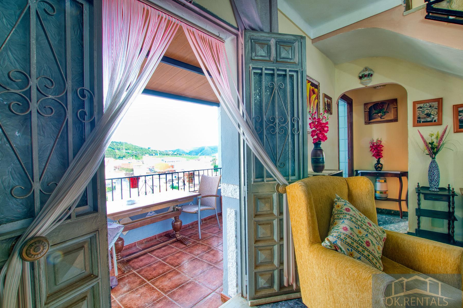Venta de casa en Benamargosa