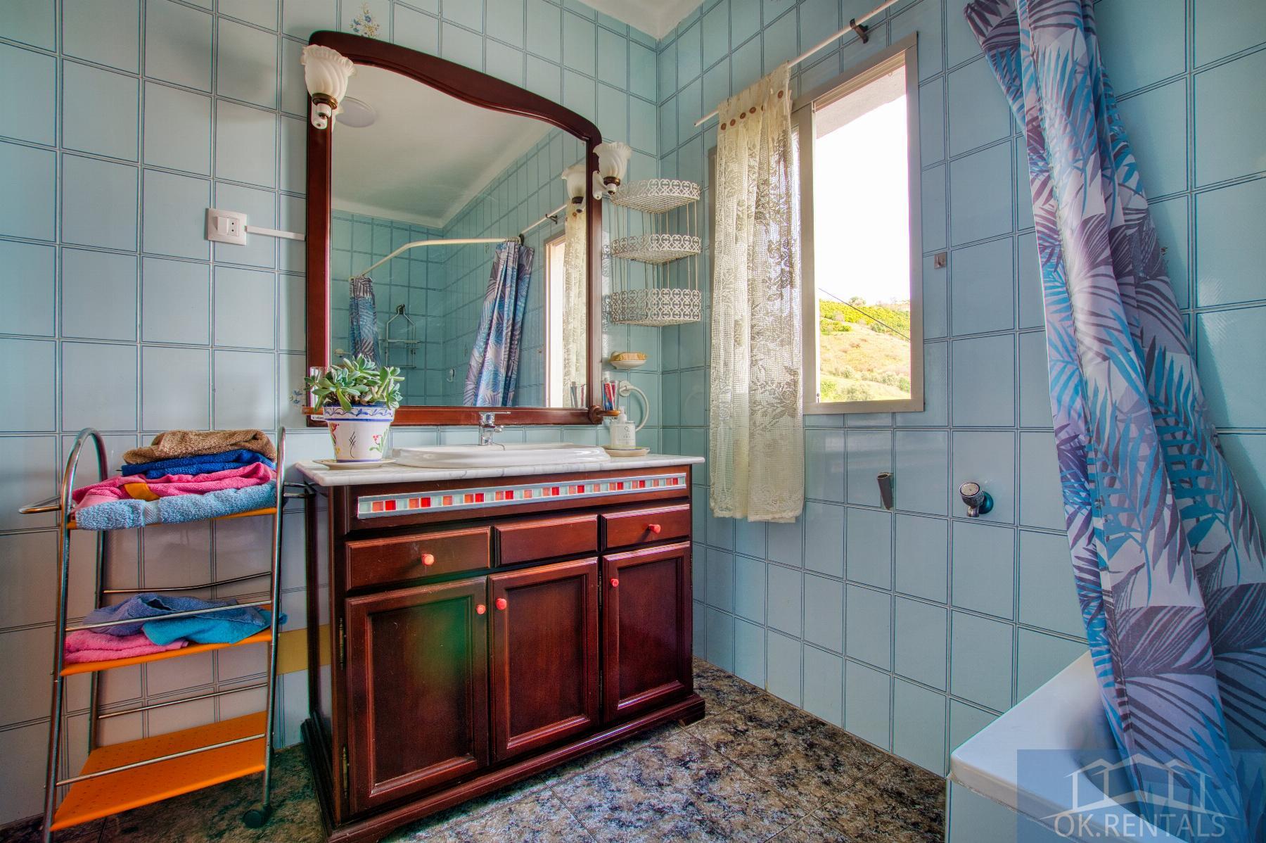 Venta de casa en Benamargosa