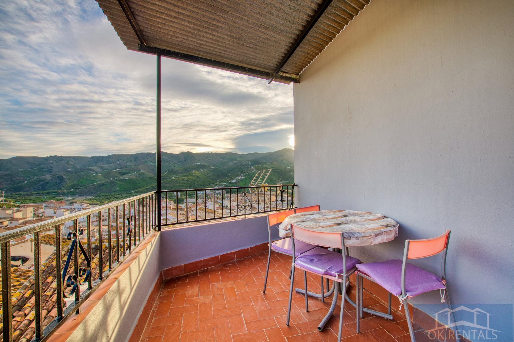 Venta de casa en Benamargosa