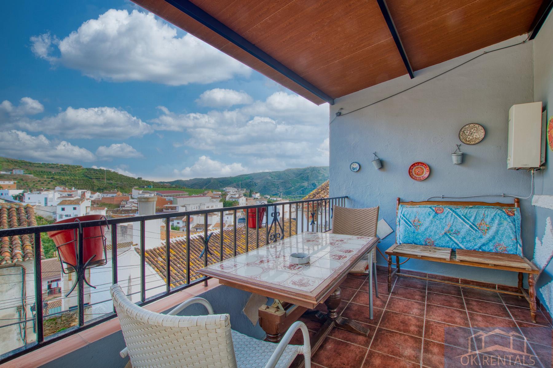 Venta de casa en Benamargosa
