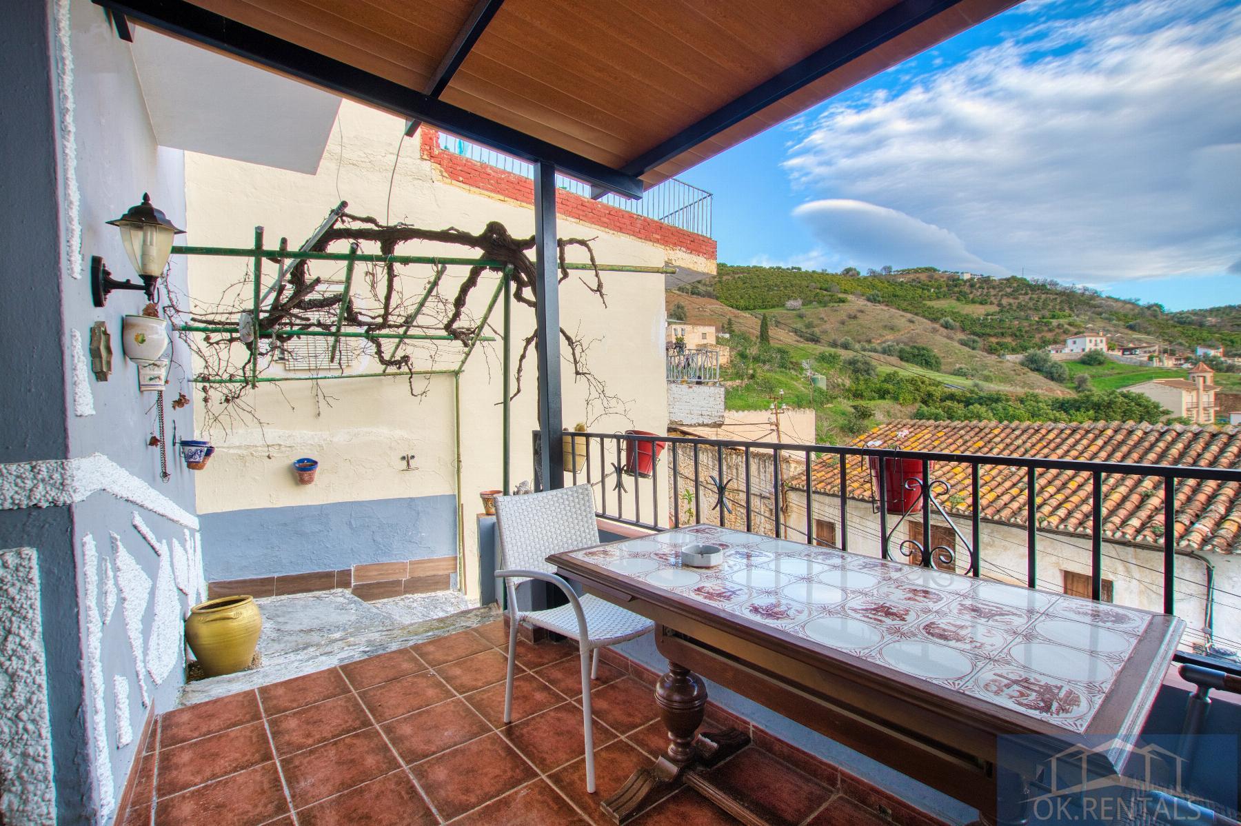 Venta de casa en Benamargosa