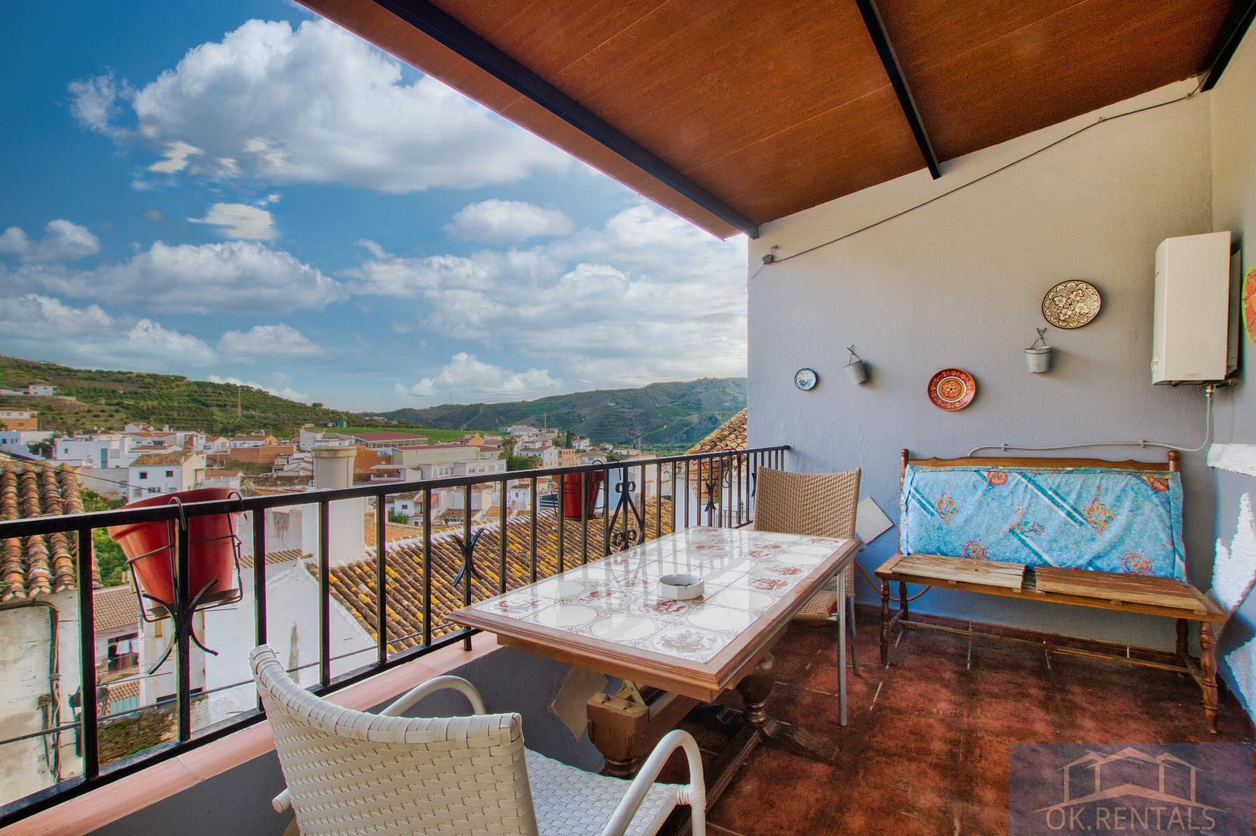 Venta de casa en Benamargosa