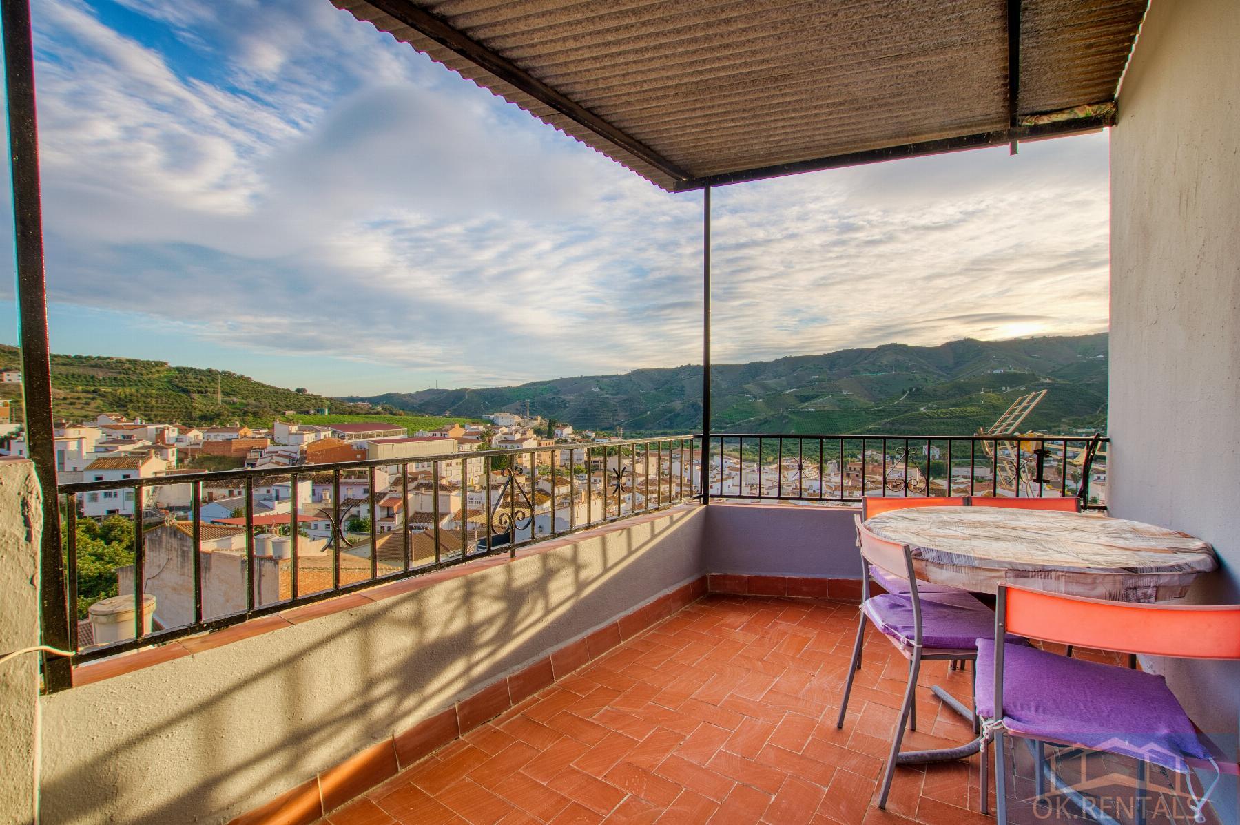 Venta de casa en Benamargosa